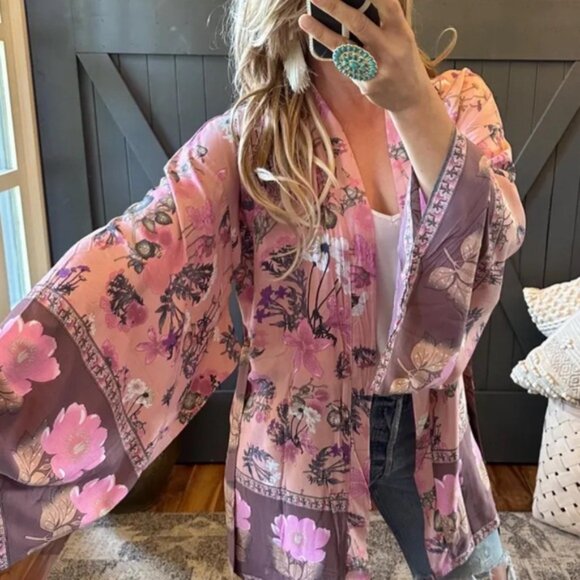New Boho Floral Kimono Sleeve Cardigan Floral Top Jacket Swim Cover-up Women's - Picture 8 of 9